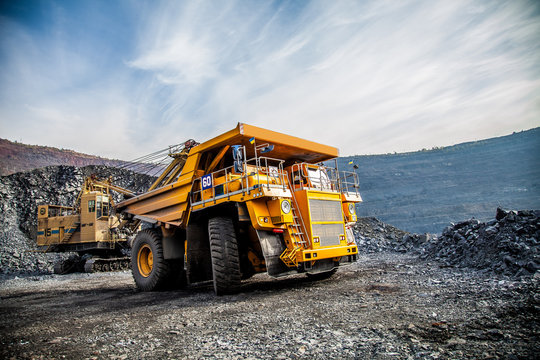 MINING TRENDS 2024/2025 – WHERE WILL AFRICA’S MINING AND NATURAL RESOURCES SECTOR GO IN 2025?