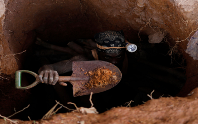 COMBATING ILLEGAL MINING IN SOUTH AFRICA: CAN MINING COMPANIES CO-EXIST WITH ARITSANAL AND SMALL-SCALE MINERS?